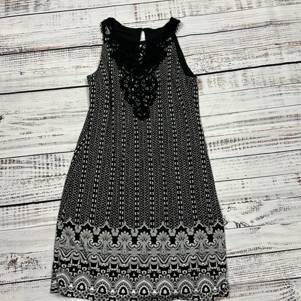 Elegant Black and White Lace Dress